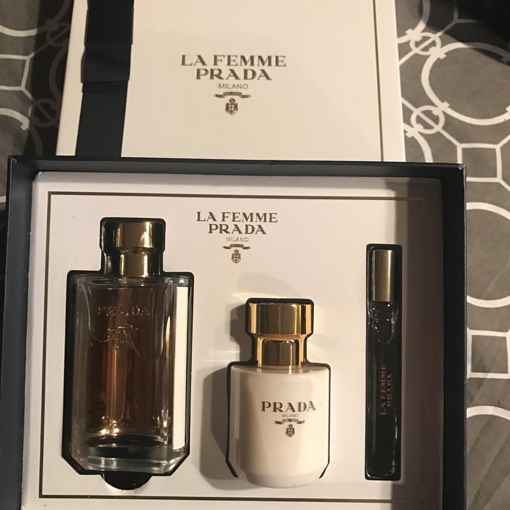Prada perfume set